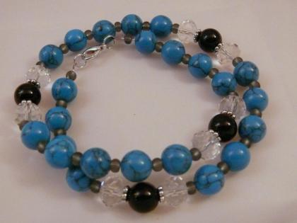 Collier mit schwarzem Achat Howlith und Türkis