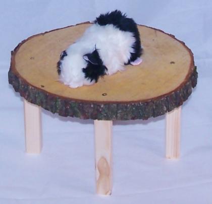 Hochstand/Unterstand mit Rinde für Meerschweinchen Kleintiere Nager
