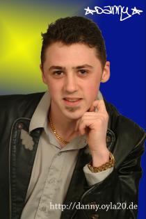 SCHLAGERSÄNGER DANNY