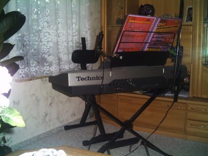 Keyboard Technics KN 6000 mit Festplatte wie neu