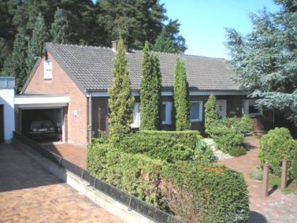 Für Liebhaber Einfamilienhaus mit großzügigem gepflegten Grundstück in Verl-Sür