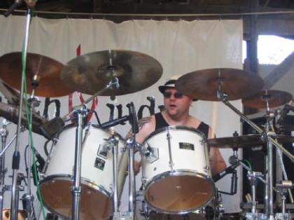 Drummer sucht Band . Märkischer Kreis Hagen Ennepetal.