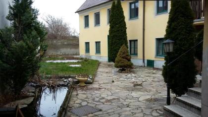 Österreich A- 2410 Hainburg an der Donau Wohnhaus in historischem Ambiente