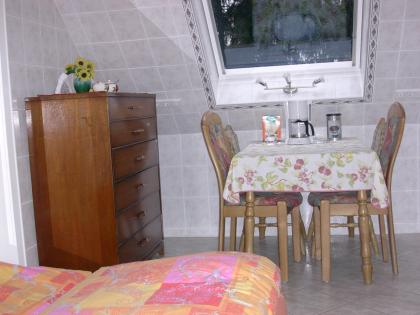 Germany - Düsseldorf-Cologne Private Room for Rent Short Term