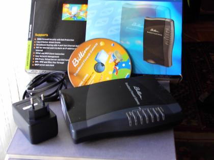 BROADBANDROUTER m. Firewall fast NEU zum SCHNÄPPCHENPREIS