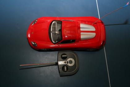 VERKAUFE FERNGESTEUERTES AUTO VON DER QUALITÄTSMARKE DICKI