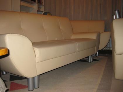 FAST NEU Couchgarnitur cremeweiß Federkern Lederoptik