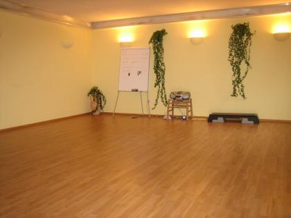 Ruhige Räume für Seminare Kurse Meditation etc. stundenweise zu vermieten