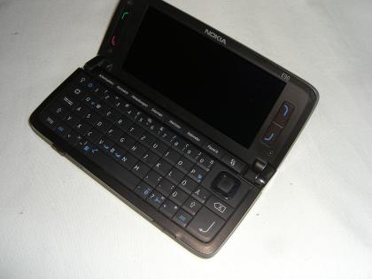 Nokia E90 Communicator sehr gut erhalten Restgarantie