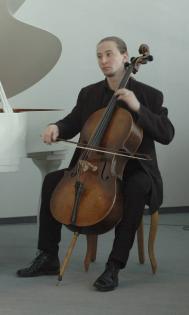 Qualifizierter Unterricht in Wuppertal Cello Ukulele Cajon Keyboard akust