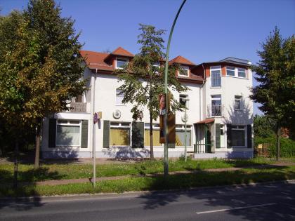 VON PRIVAT MFH 5 WOHNUNGEN MIT GEWERBE in BERLIN ALT-HOHENSCHONHAUSEN