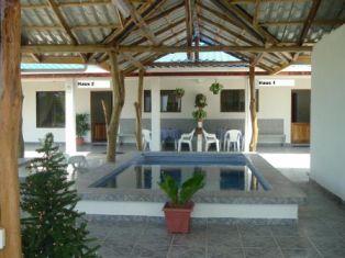 Costa Rica Pazifik Gästehäuser mit Pool und Meerblick
