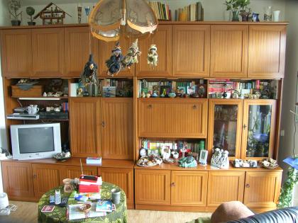 Schrankwand massiv braun 30 Euro natürlich unbeschädigt