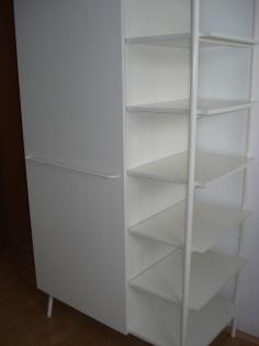 Kleiner Kleiderschrank weiß