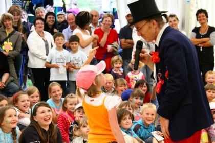Kinderunterhalter clown zaubrer kindergeburtstag kinderanimation mäusezirku