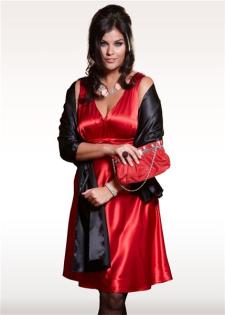 Traumhaft schöne XXL-Mode das passende Kleid zu festliche Gelegenheiten