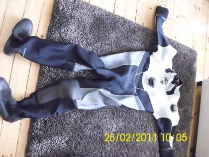 Waterproof Sedna Trockentauchanzug mit Zubehör