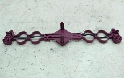 Stecker Niedervolt-Hauptbatterie abgebildet Tesla Modell 3 1137575
