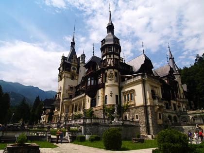 Besuchen Sie die schönsten Plätze in Romania. Bukarest Sibiu City Tour - 3 Tage
