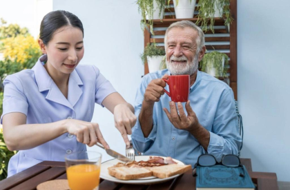 Liebevolle und bezahlbare 24-Stunden Pflege- Betreuungskraft Seniorenbetreuun