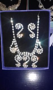 5 X Schmuck Set je 3 Teilig im Original Verpackung