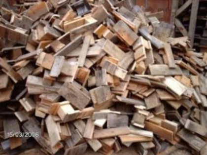 Brennholz Kaminholz Palettenholz Ofenfertig geschnitten