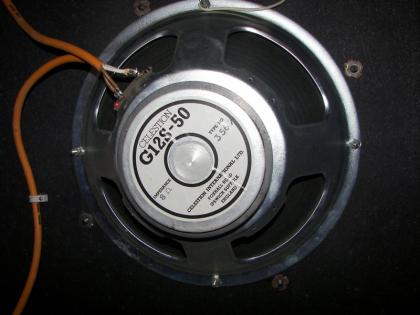 Verkaufe große Vintage Gitarrenbox mit 2x12 Celestion Speaker