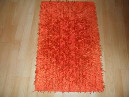 Hochmoderner Langflor Badezimmerteppich