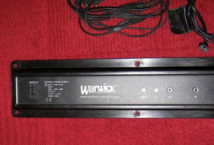 Verkaufe Pedalcase mit Netzteil interne Netzleiste Warwick Rockcase RC23130B