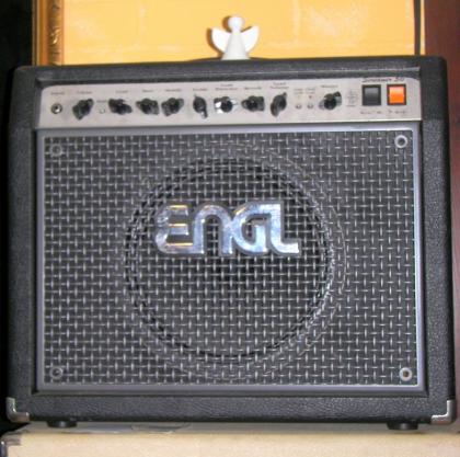 Verkaufe Engl Vollröhren - Gitarrenverstärker Z-5 Fußleiste Combo Amp Röhrenamp