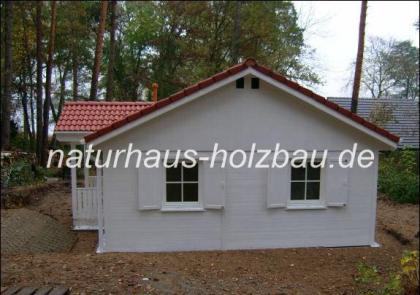 Ferien/Freizeithäuser und Gartenhäuser .