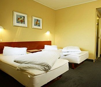 Neue Hotelzimmereinrichtungen ab 750. -netto