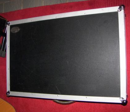 Verkaufe Pedalcase mit Netzteil interne Netzleiste Warwick Rockcase RC23130B