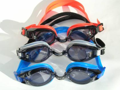 Schwimmbrillen mit optischen Linsen
