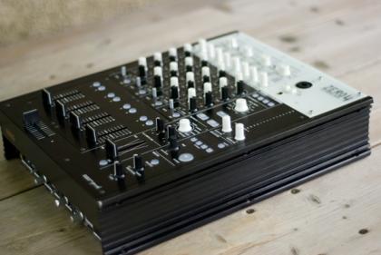 Verkaufe KORG ZERO 4 Mixer Top Zustand