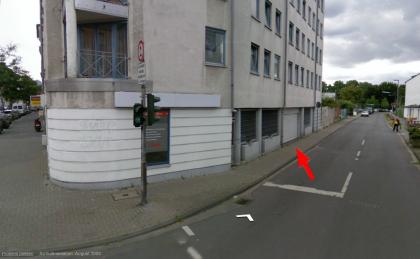 Garage in Köln-Nippes auf der Neusser Str. 381 Ecke Niehler Kirchweg zu vermieten