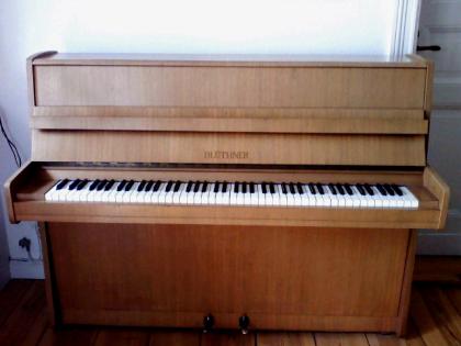 Blüthner Klavier mit Renner-Mechanik über 7 Oktaven sehr guter Zustand