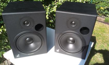Event TR8 Tuned Reference 8 - Active Studio Nearfield Monitors