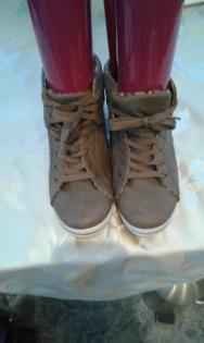 Halbschuhe Gr. 37 Gefüttert