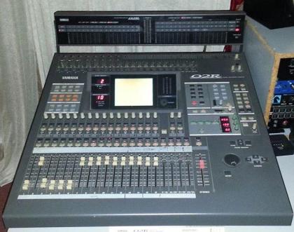 Ich verkaufe mein legendäres Yamaha O2R wegen Studio Auflösung