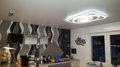Spanndecken DENERZ ab 35 EUR/ m - Deckendesign - Licht -