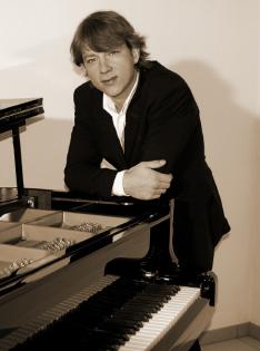 Pianist Alexander Hoell aus Dortmund der Pianist für Ihre Hochzeit