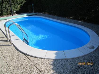 Beckenrandsteine f. Ovalpool 7 37x3 60 m 510 Euro Winteraktion