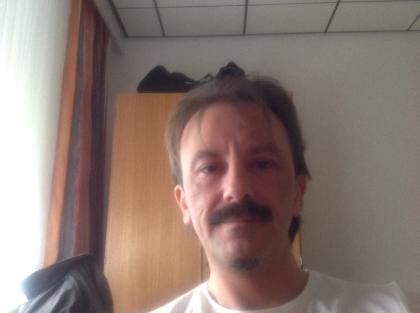 Suche Dich weiblich schlank für Daueraffäre.