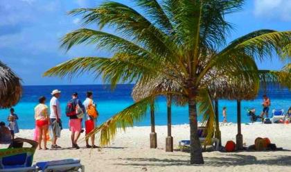 DER KÄLTE ENTFLIEHEN Auf Curacao in der Karibik ist es immer sommerlich warm.