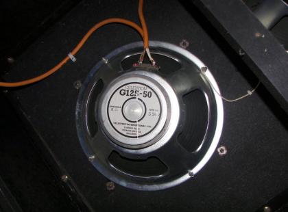 Verkaufe große Vintage Gitarrenbox mit 2x12 Celestion Speaker
