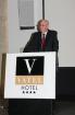 Dr. Daniel G. Fuchs - Betriebswirtschafts Professor Internationaler Hotel/ Tou