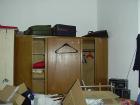 Älteren 3 türigen kleiderschrank