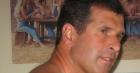 Gutaussehender 51 jähriger sucht junge Mutter/Hausfrau