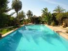 3 Schlafzimmer Ferienhaus in Sunbeach Estepona 100m vom Strand mit 18m langem